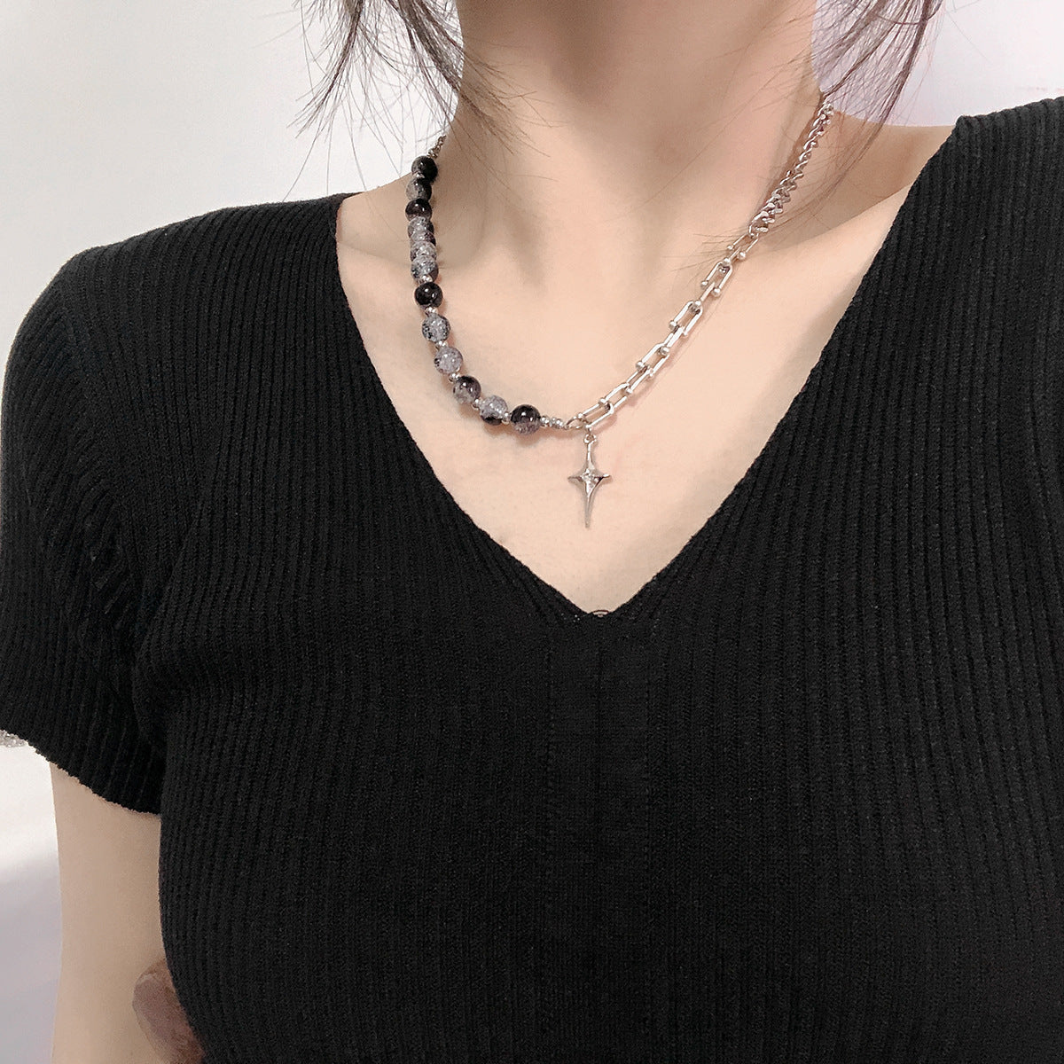 Niche Design Glass Beaded Stitching Chain Asterism Pendant Necklace For Women