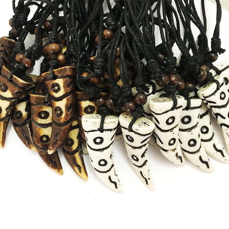 Vintage Resin Jewelry Wolf Tooth Pattern Necklace