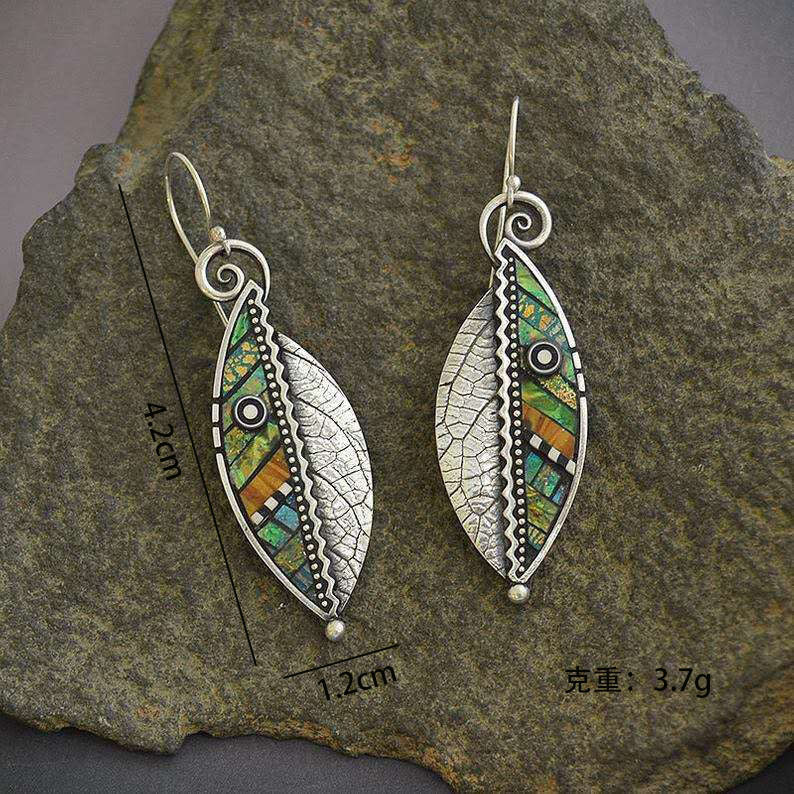 Long Hanging Abstract Iridescent Green Leaf Earrings Creative Zigzag Artificial Wood Leaves