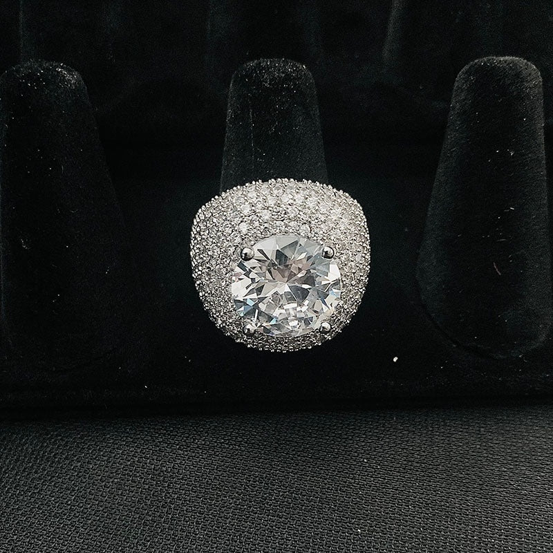 Geometric Minimalist And Fashionable Zircon Ring